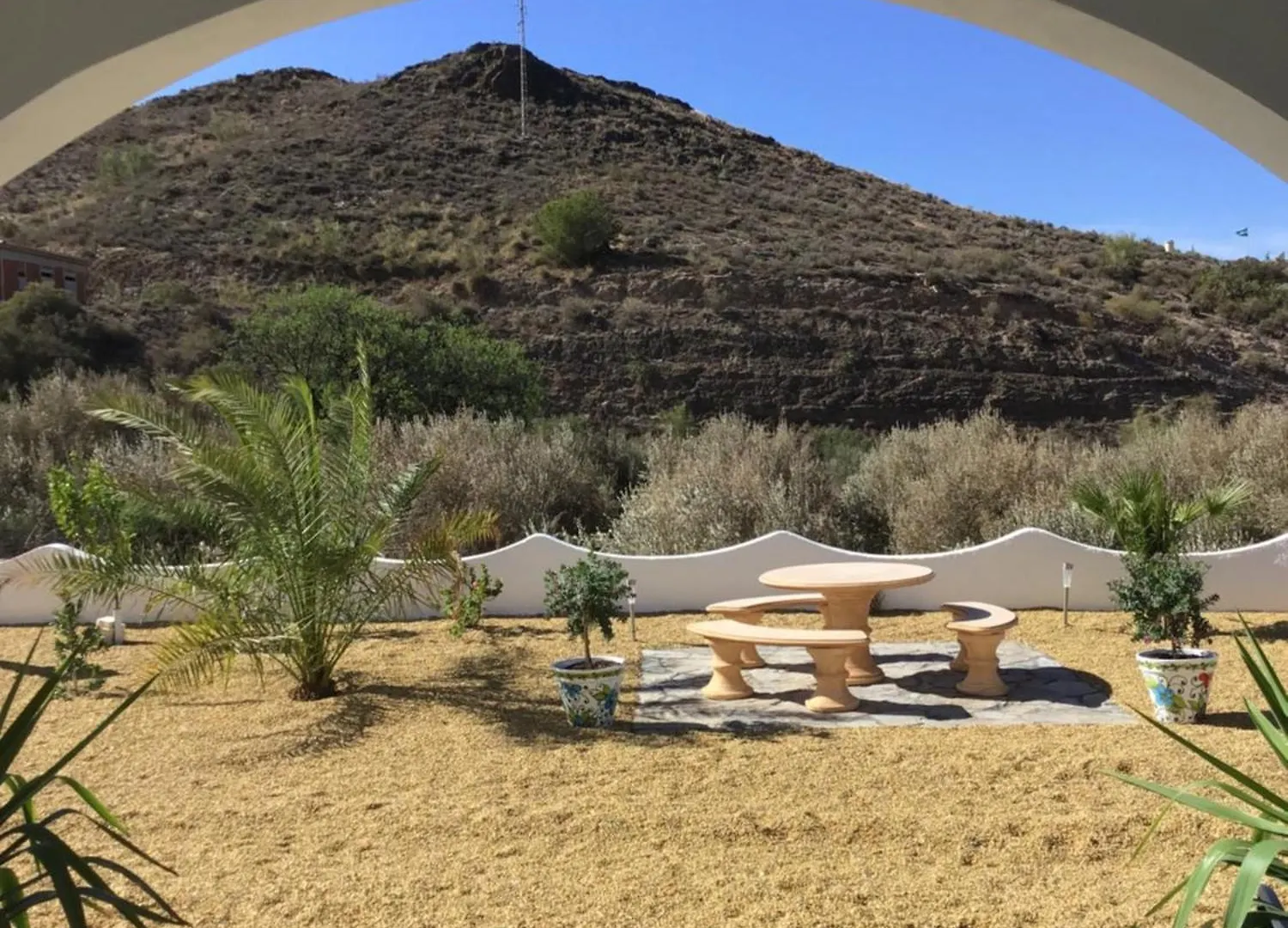 Cortijo Los Corazones Cantoria Bed & Breakfast