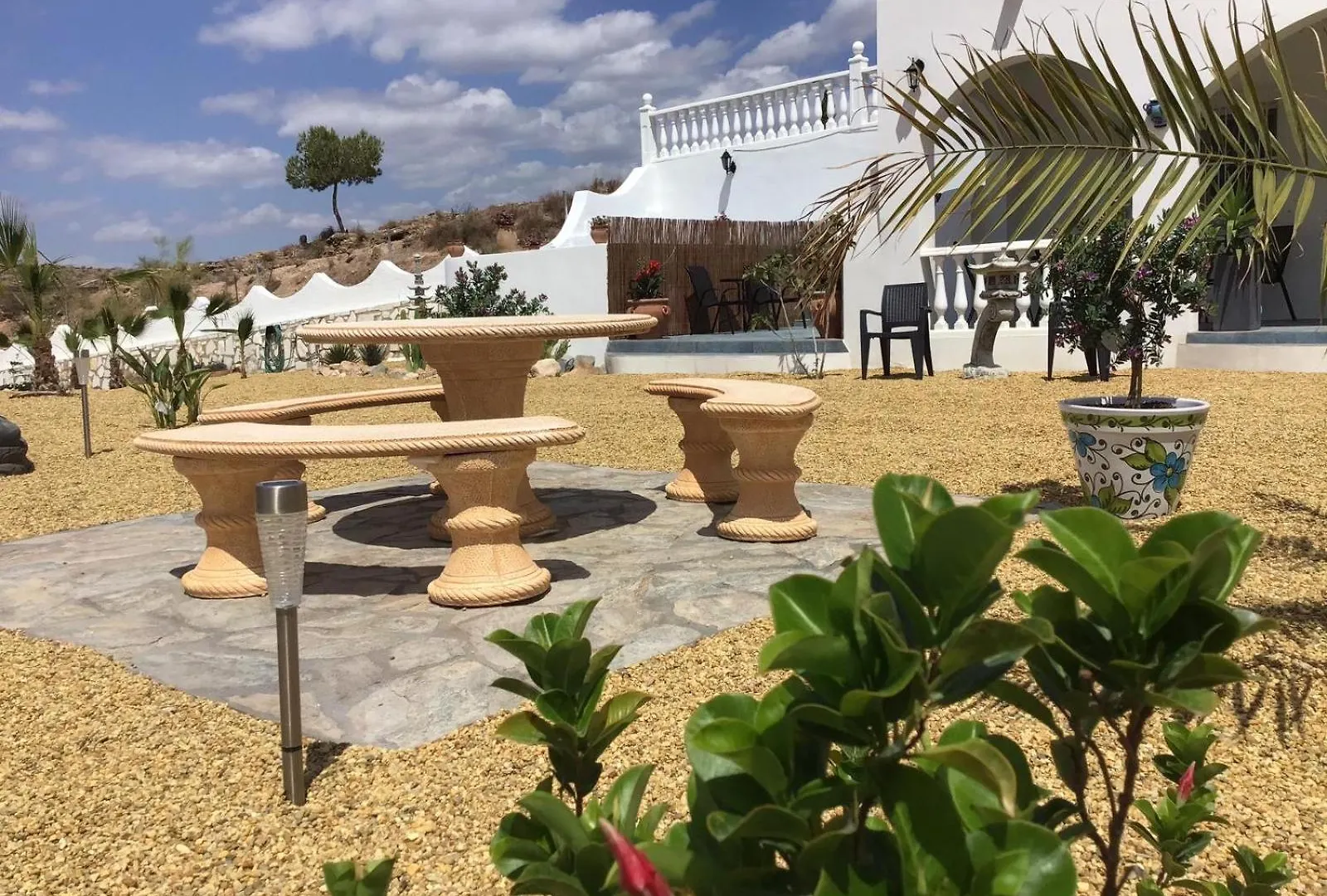 Cortijo Los Corazones Cantoria Bed & Breakfast