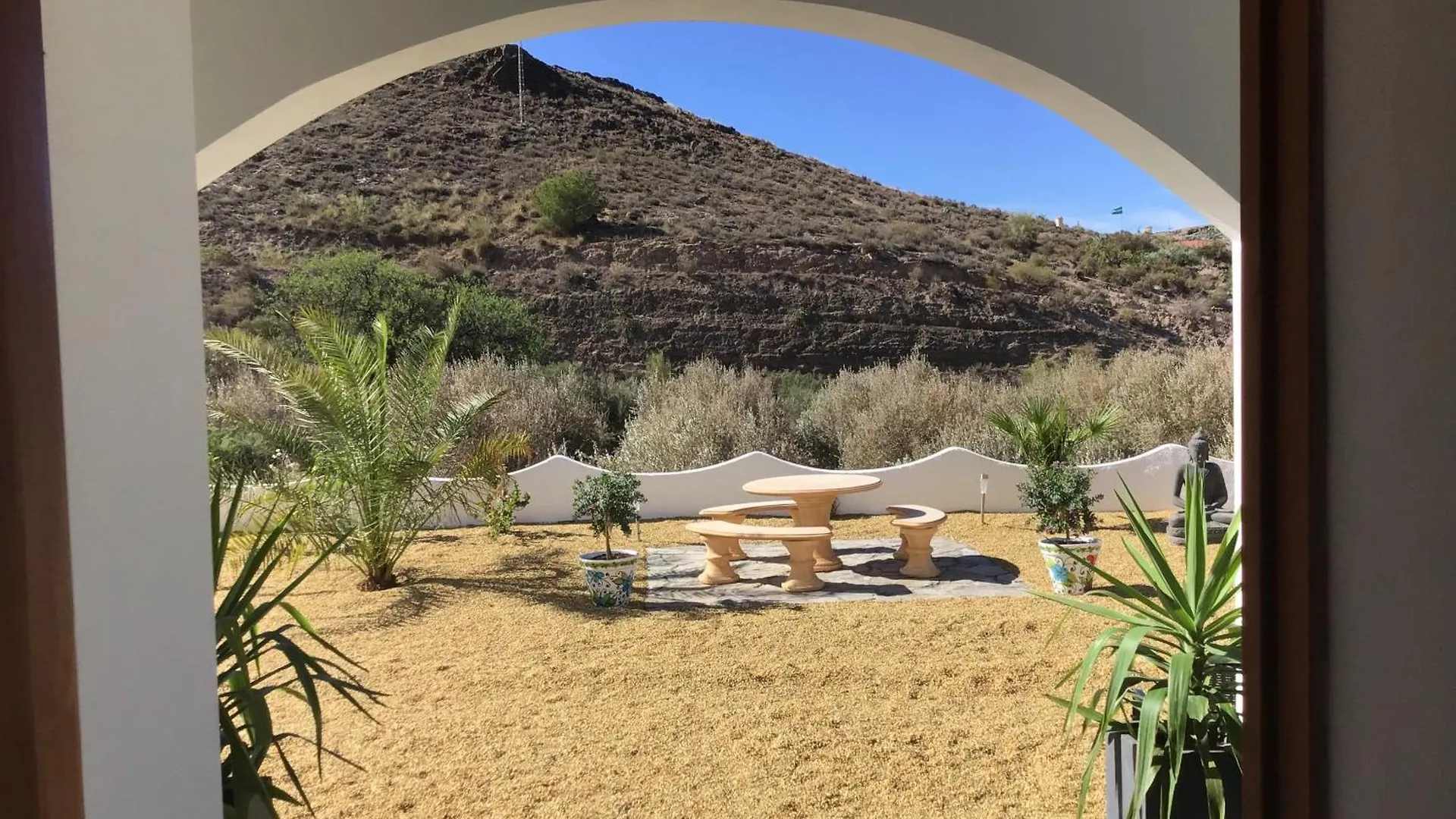 Cortijo Los Corazones Cantoria Bed & Breakfast